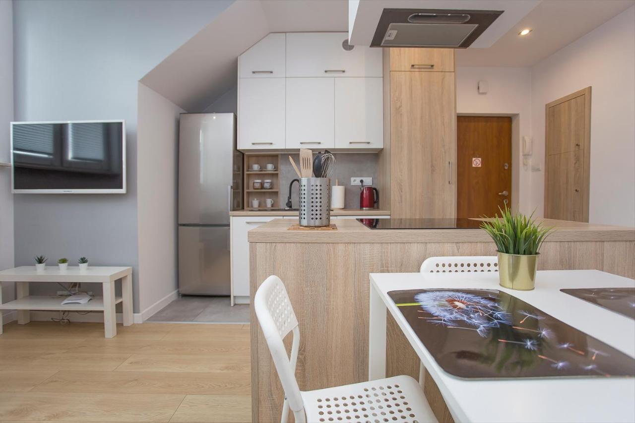 Urban Jungle Apartment In The City Center Bialystok Ngoại thất bức ảnh