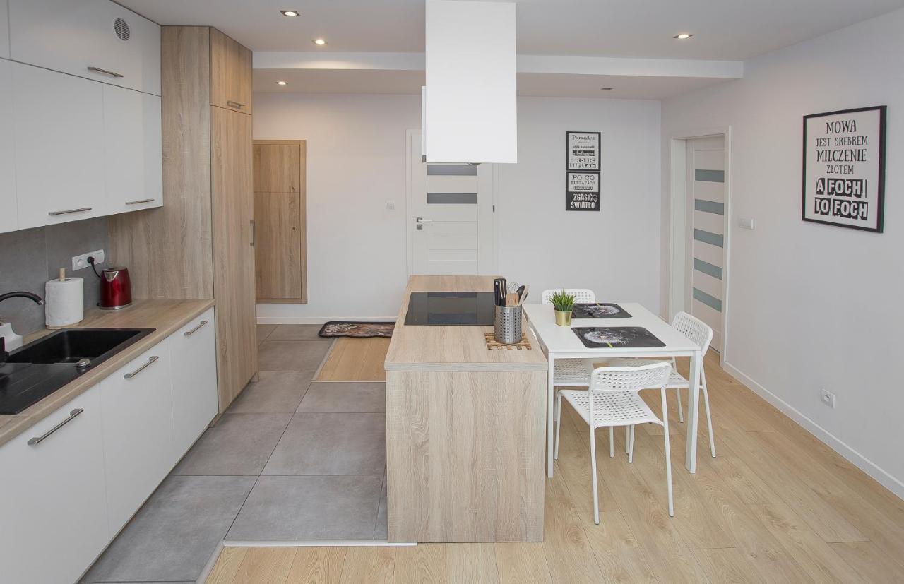 Urban Jungle Apartment In The City Center Bialystok Ngoại thất bức ảnh